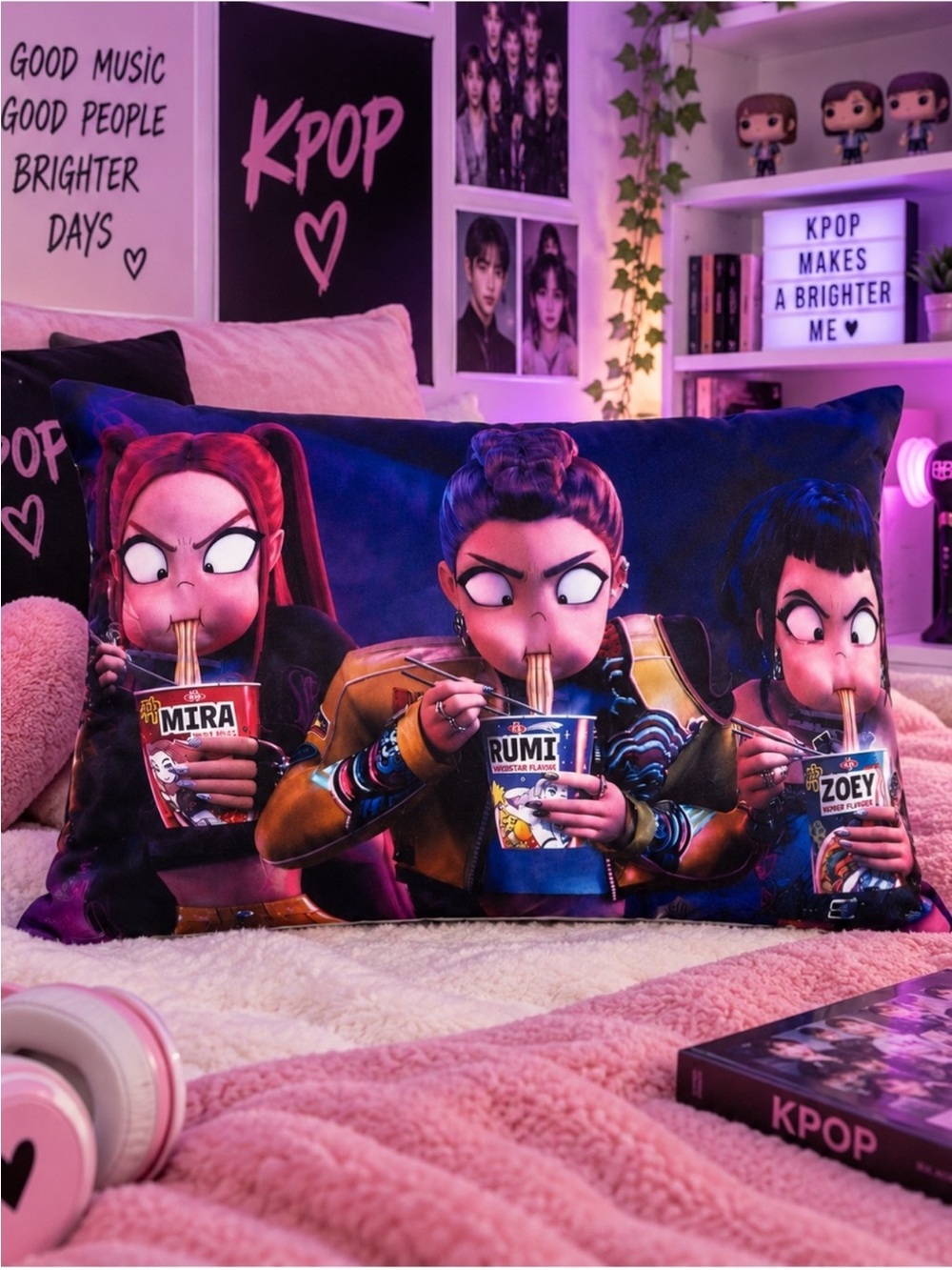 KPOP Demon Hunters Rumi Mira Zoey Noodle Throw Pillow - Removable Cover
